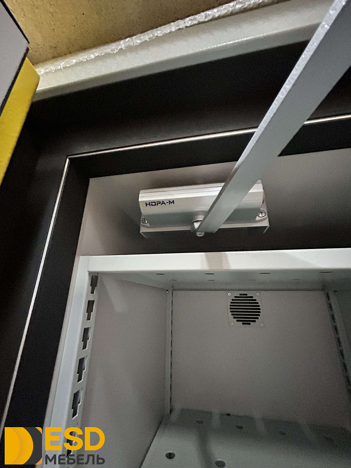 77.0187.10.00-01 Шкаф для хранения ЛВЖ ЭКРОС 700, СТ, СМ