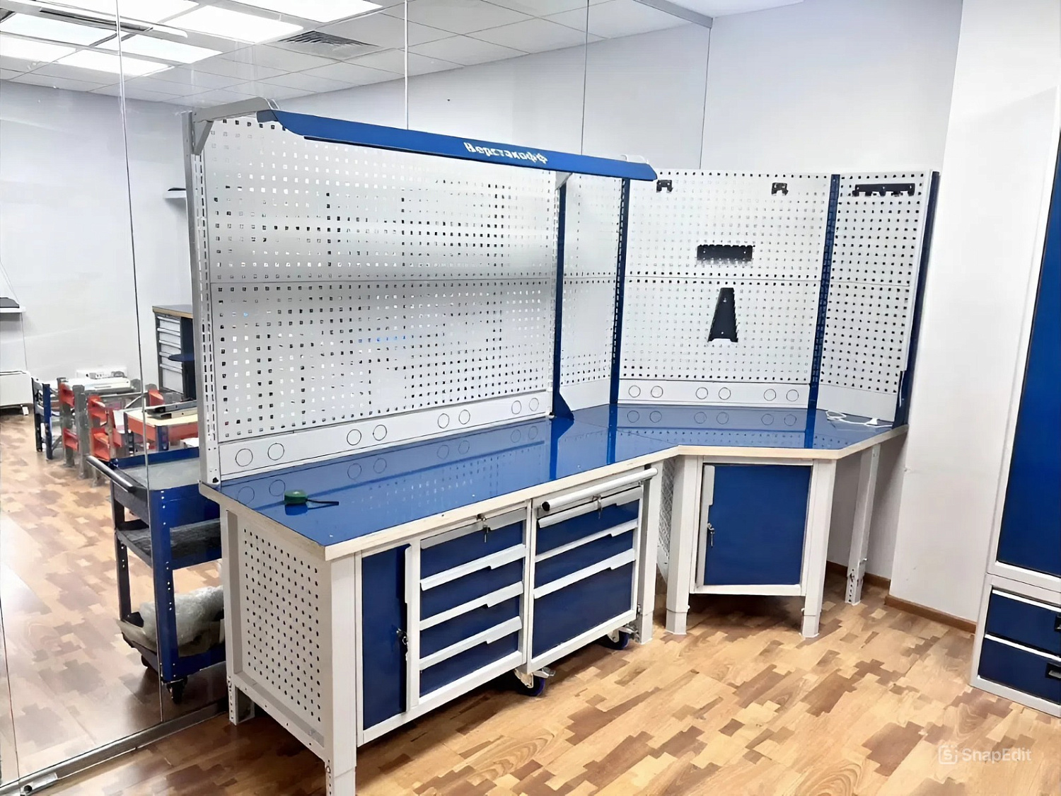 CTR 1602.L26.5-2F Верстак слесарный 2165x1593x743 мм