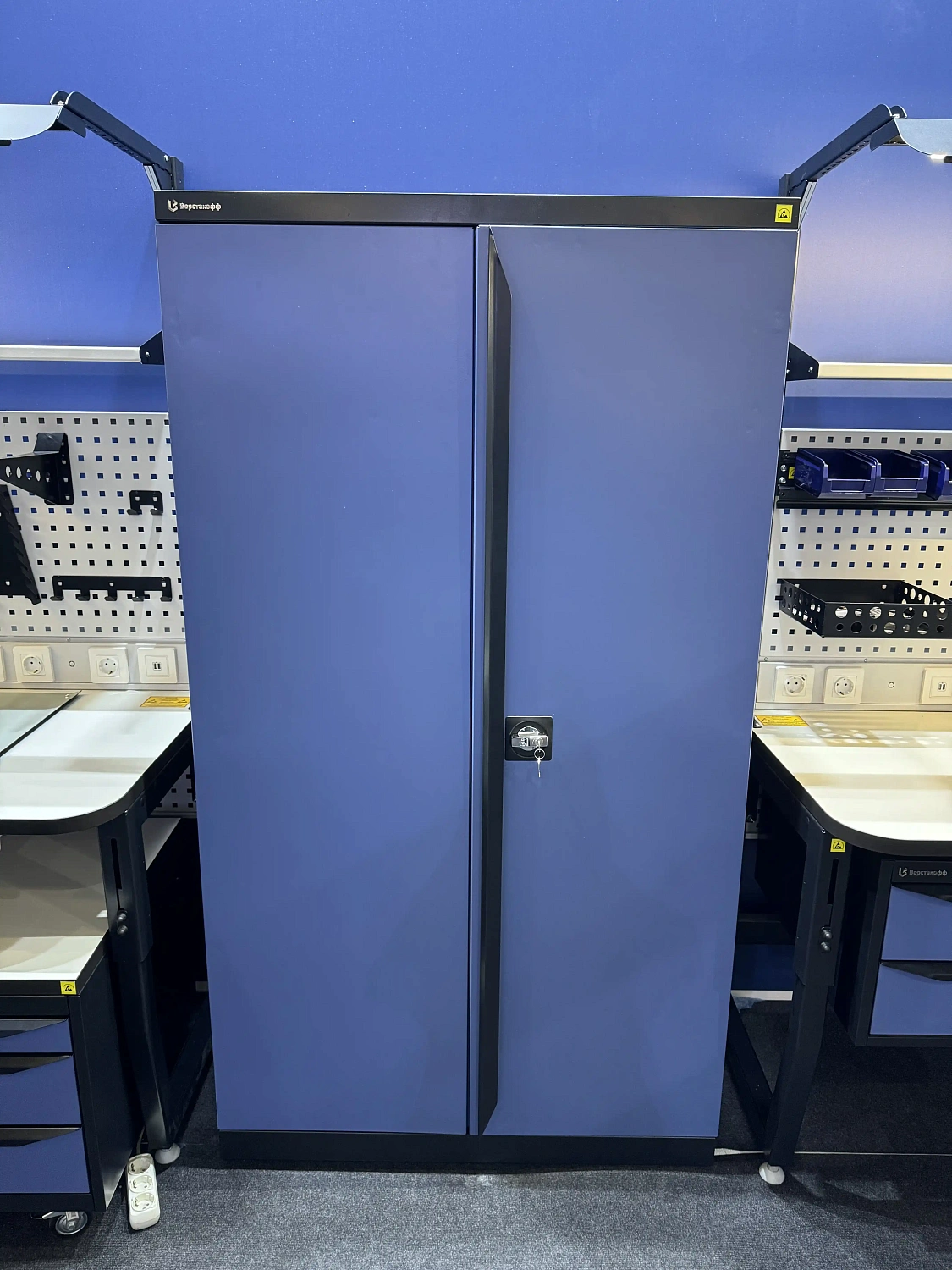 SPC 181.2B2.2S1 Шкаф антистатический 1800x1000x500 мм